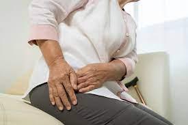 ¿Cómo abordar el dolor de cadera en el adulto mayor?